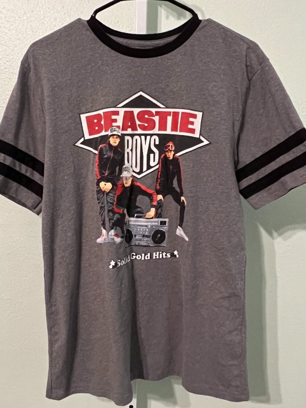 Beastie Boys Solid Gold Hits Heather Grey w Photo Print Tee T-Shirt SZ Medium